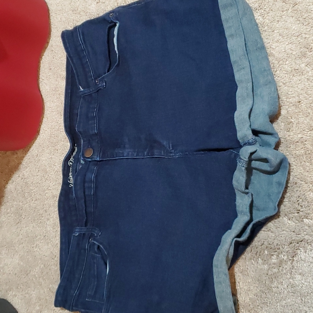 Womens stretchy jean shorts